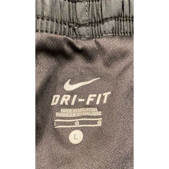 Nike Dri-FIT Women’s Running Shorts Size L Athleisure Sports - Picture 5 of 7